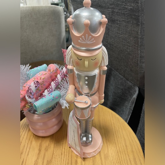 Pink Christmas Nutcracker w/Drum Pastel Christmas Figure Cupcakes & Cashmere NWT - Picture 5 of 7